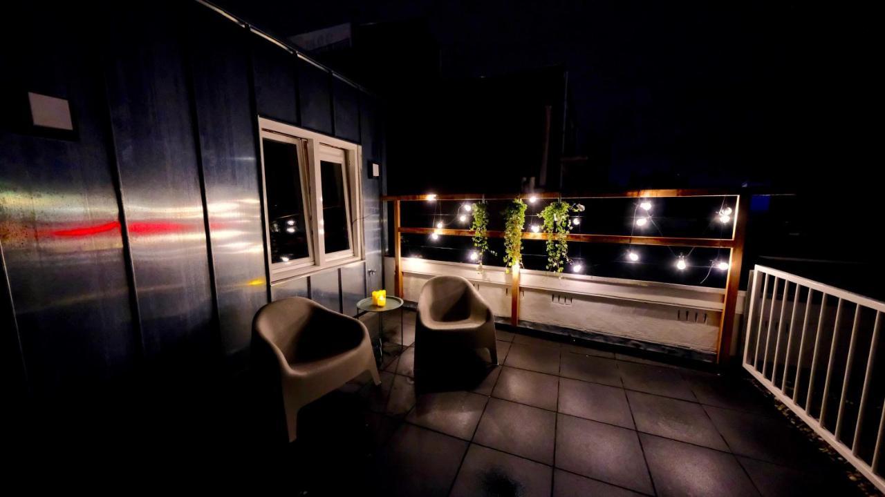 Apartamento Sunny 45M2 Penthouse With Balcony And Terrace Eindhoven Exterior foto